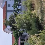 Gemuetliche Erdgeschosswohnung Ema Mit Terrasse By Interhome *