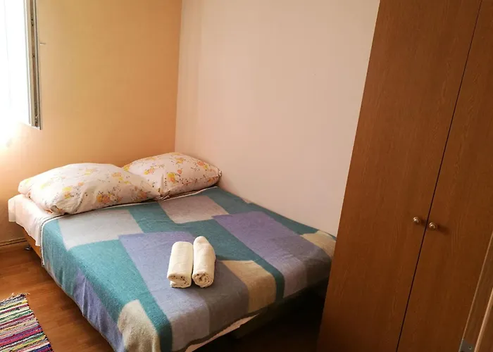 Apartmán Gemuetliche Erdgeschosswohnung Ema Mit Terrasse By Interhome