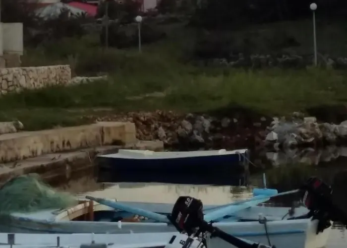 Gemuetliche Erdgeschosswohnung Ema Mit Terrasse By Interhome Apartmán *