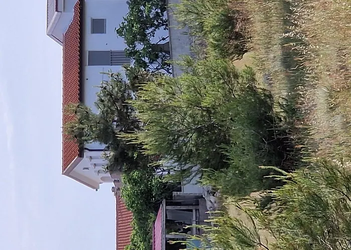 Gemuetliche Erdgeschosswohnung Ema Mit Terrasse By Interhome *